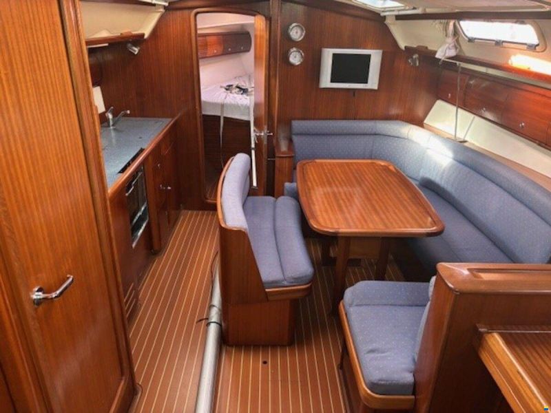 Bavaria 38-3