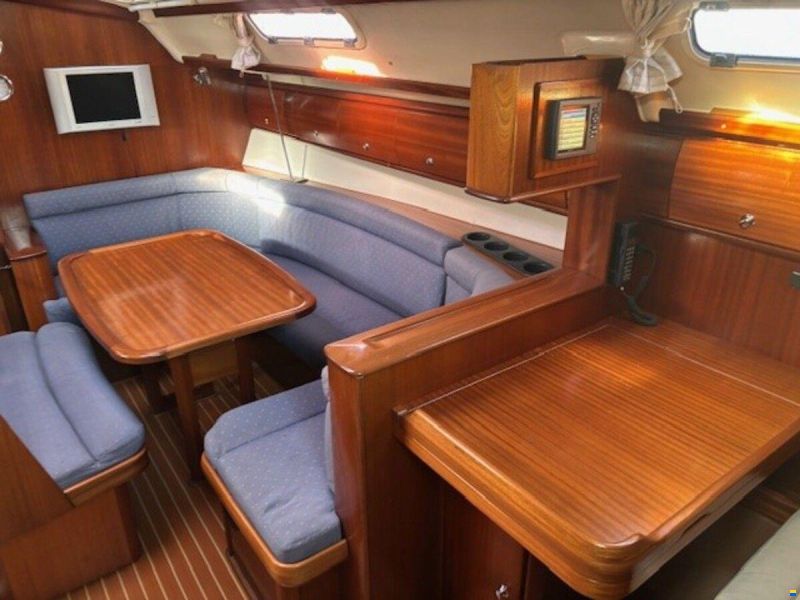 Bavaria 38-3