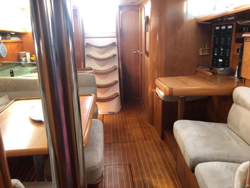 Jeanneau Sun Odyssey 43