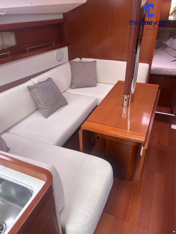 Beneteau Oceanis 34 Limited Edition