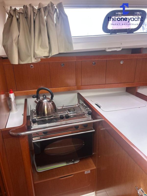 Beneteau Oceanis 34 Limited Edition