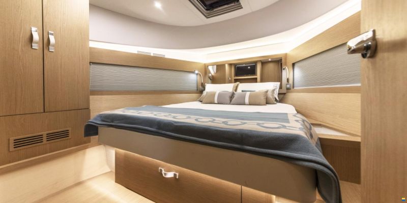 Solaris Power 44 open