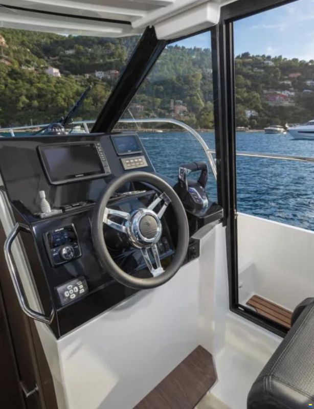 Jeanneau Merry Fisher 895