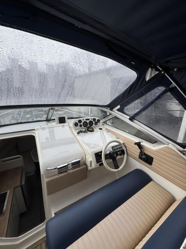 Sealine 240