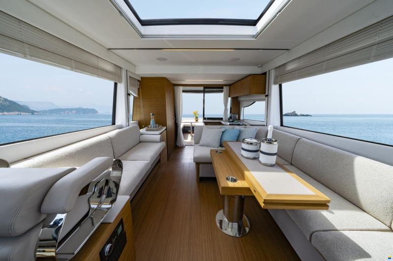 Solaris Power 60 Coupe