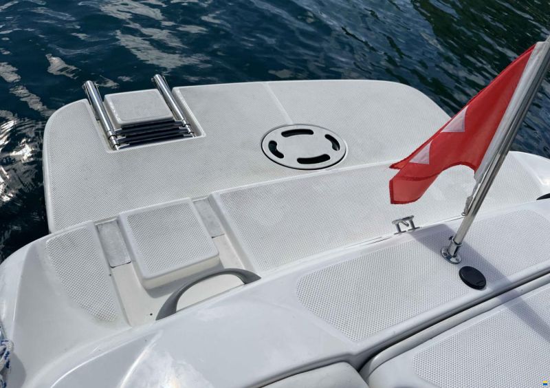 Bayliner 175 Capri avec remorque