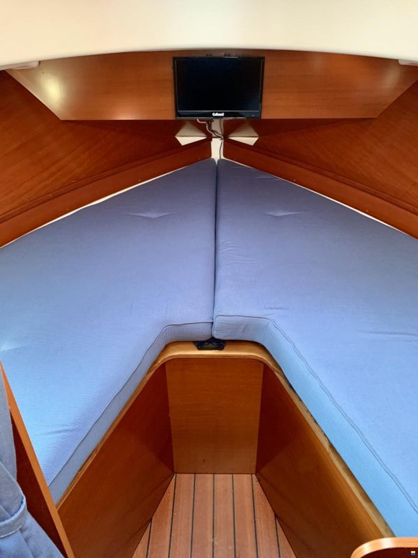 Beneteau Antares 760