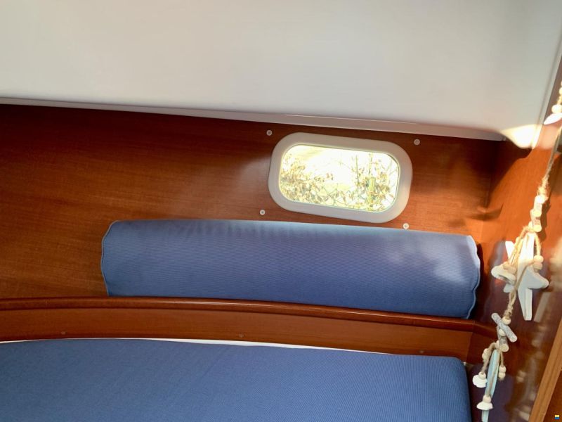 Beneteau Antares 760