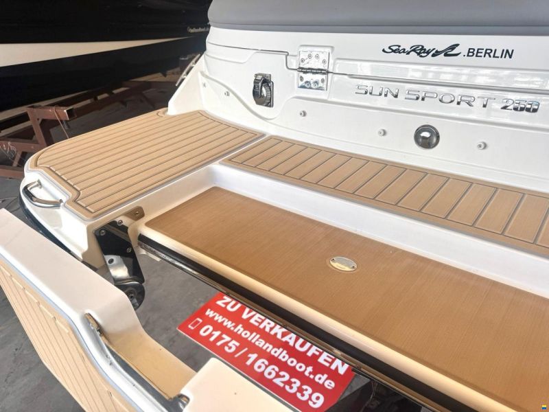Sea Ray 250 SunSport