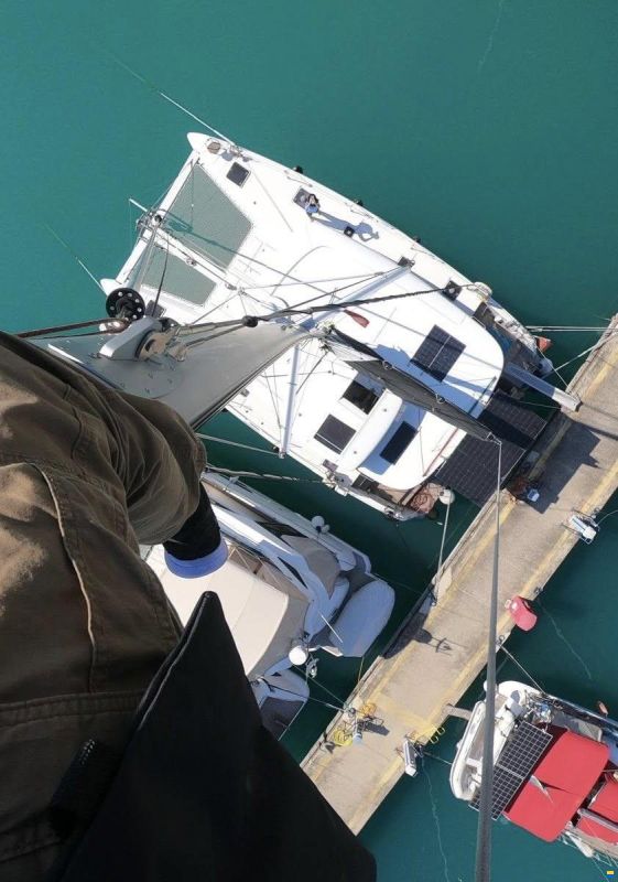 Lagoon 42