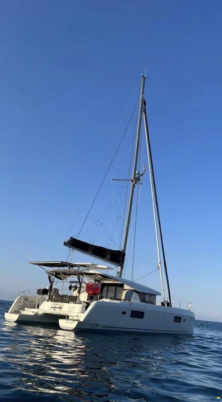 Lagoon 42