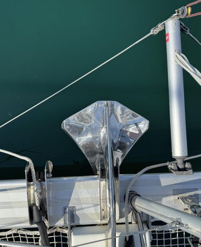 Lagoon 42