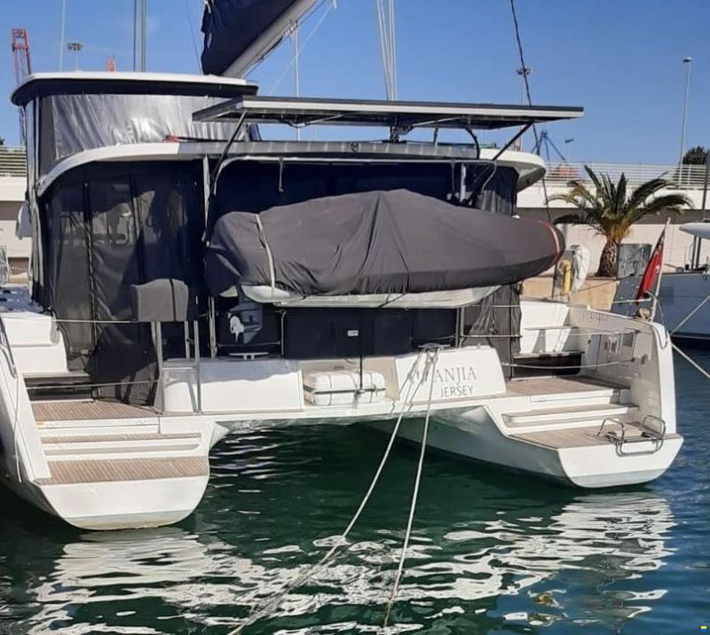 Lagoon 42
