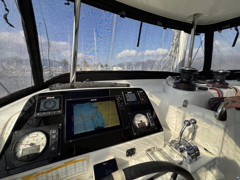 Lagoon 42