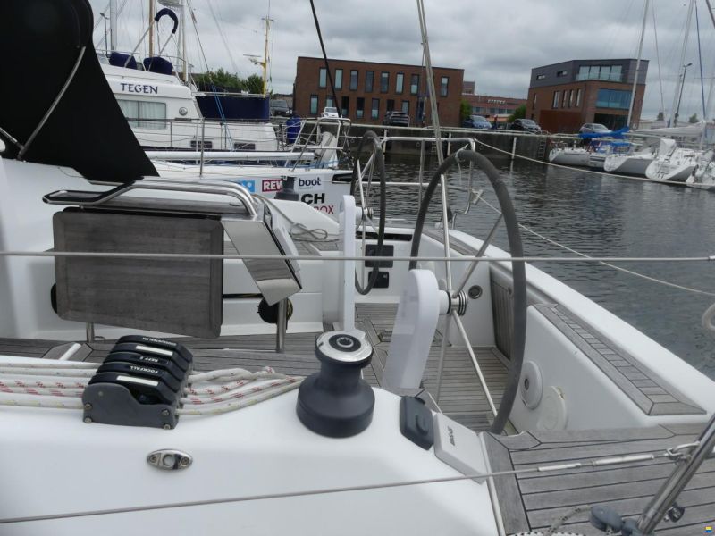 Hanse 345