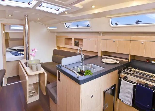 Hanse 345