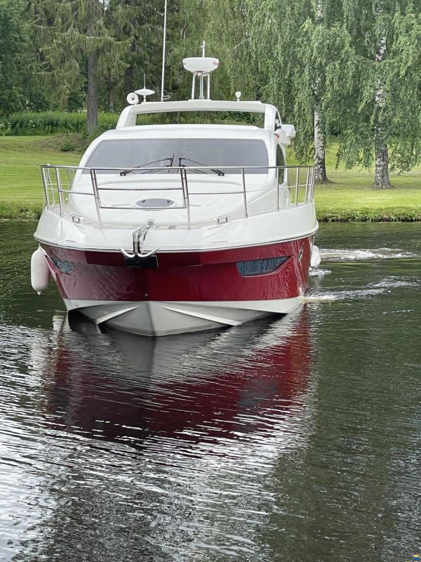 Azimut 43S