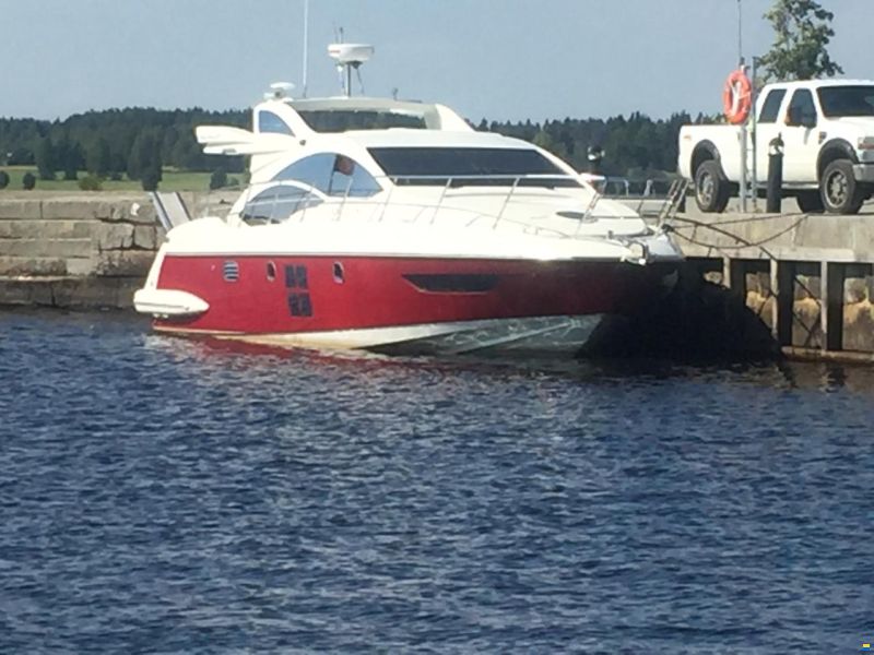 Azimut  43S
