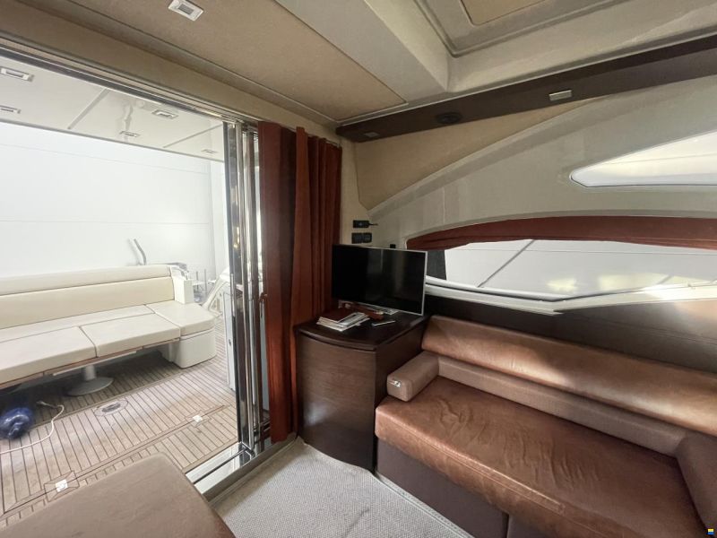 Azimut 43S