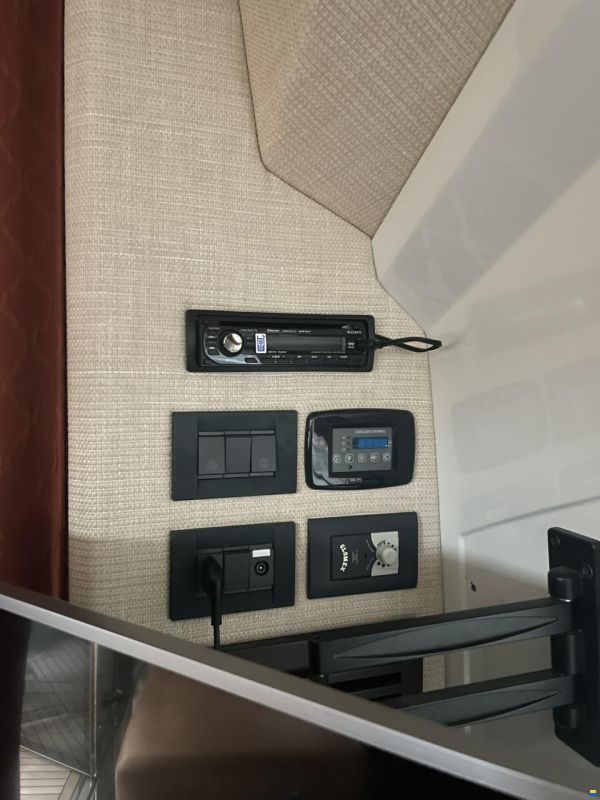 Azimut 43S