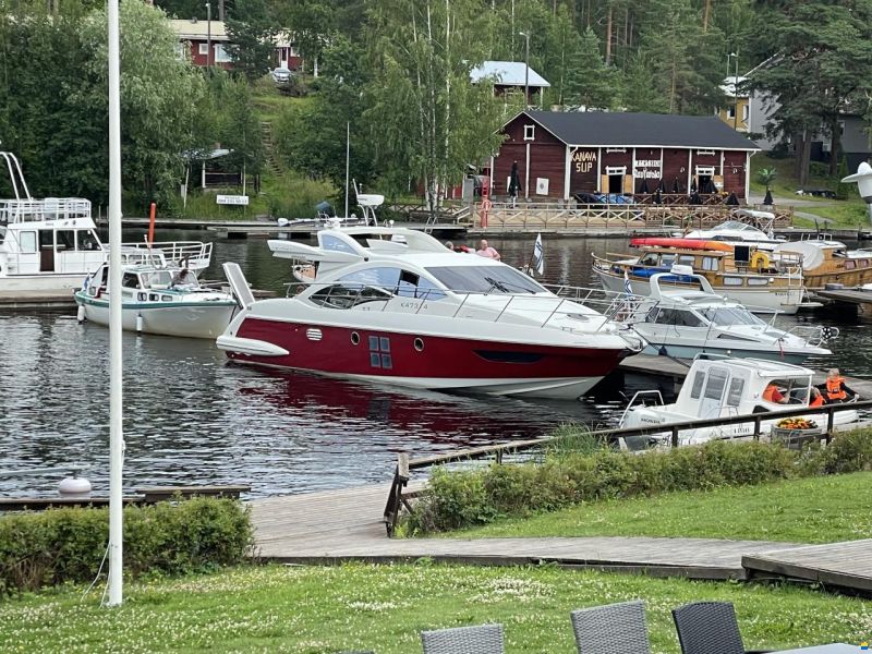 Azimut 43S