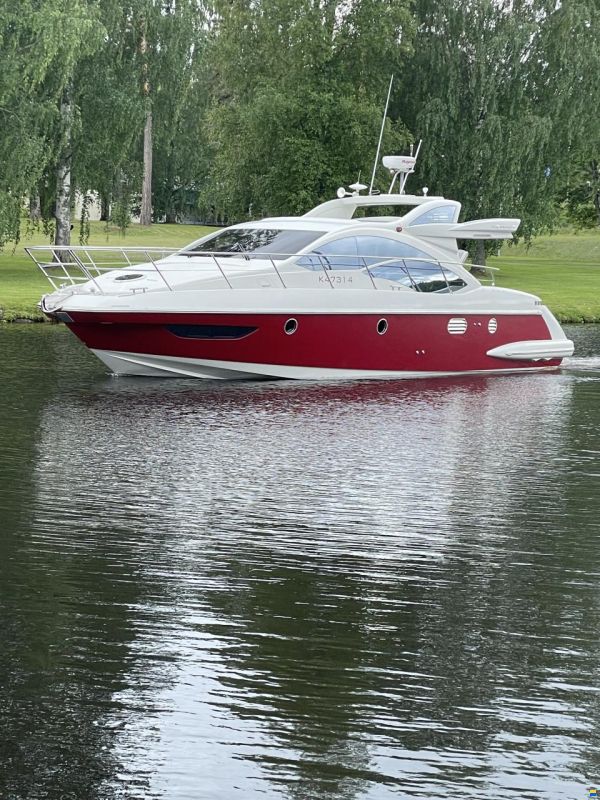 Azimut  43S
