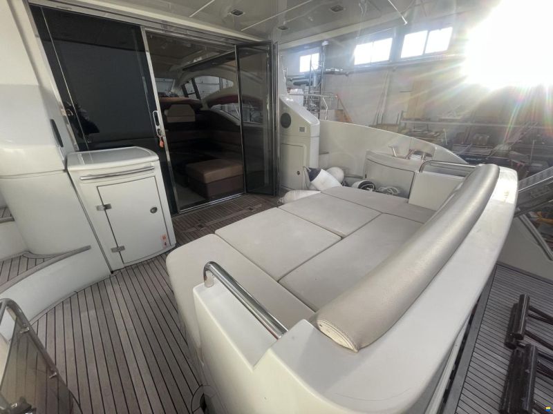 Azimut 43S