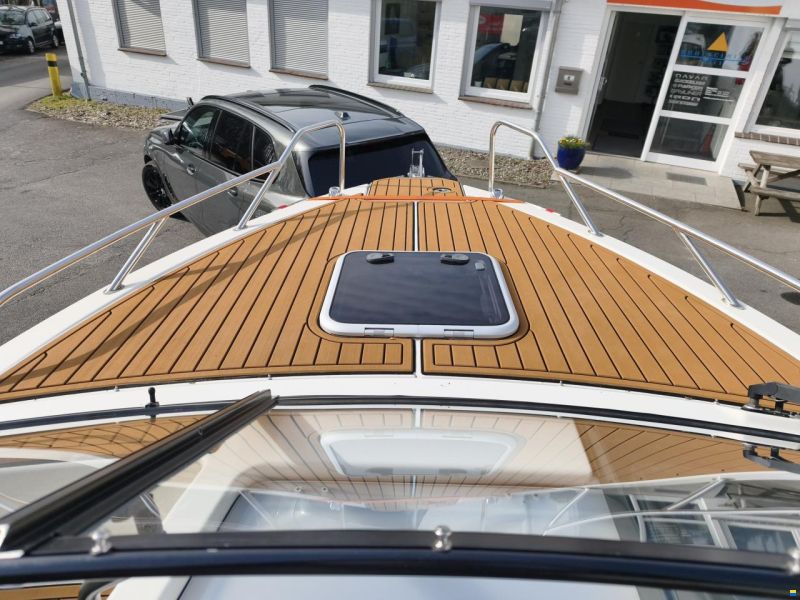 Quicksilver Activ 675 Cruiser