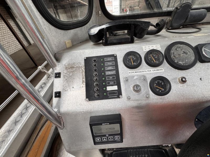 Barro Landungsboot mit Bugklappe