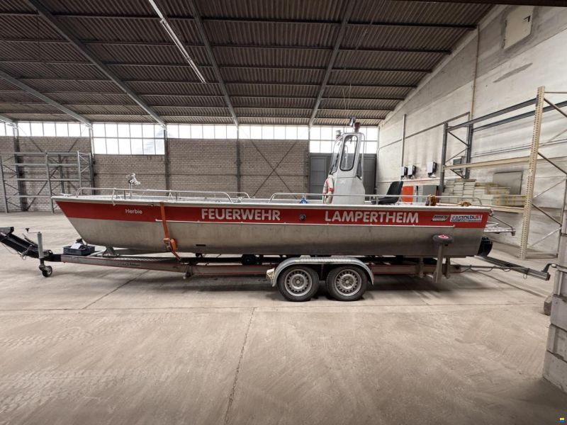 Barro Landungsboot mit Bugklappe