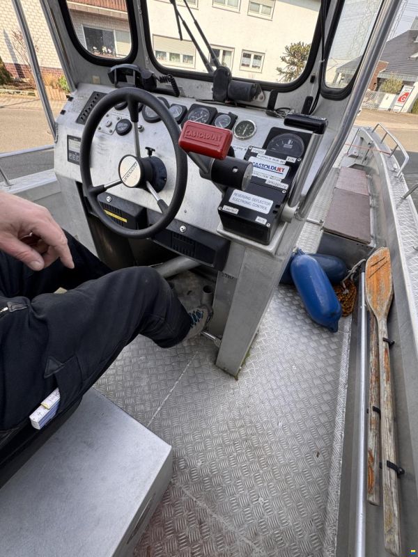 Barro Landungsboot mit Bugklappe