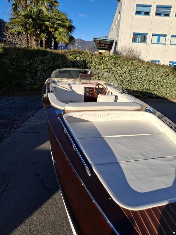 Boesch 650 COSTA BRAVA