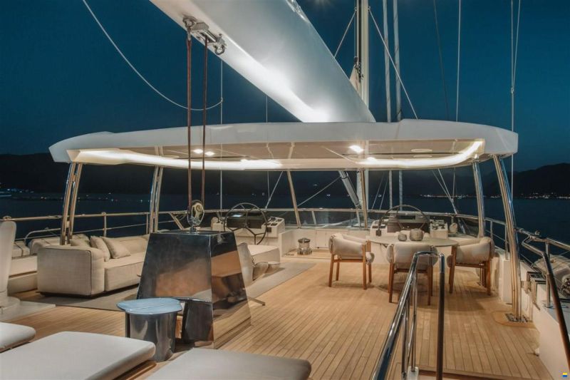 Mengi Yay 40 m Custom Motorsailer