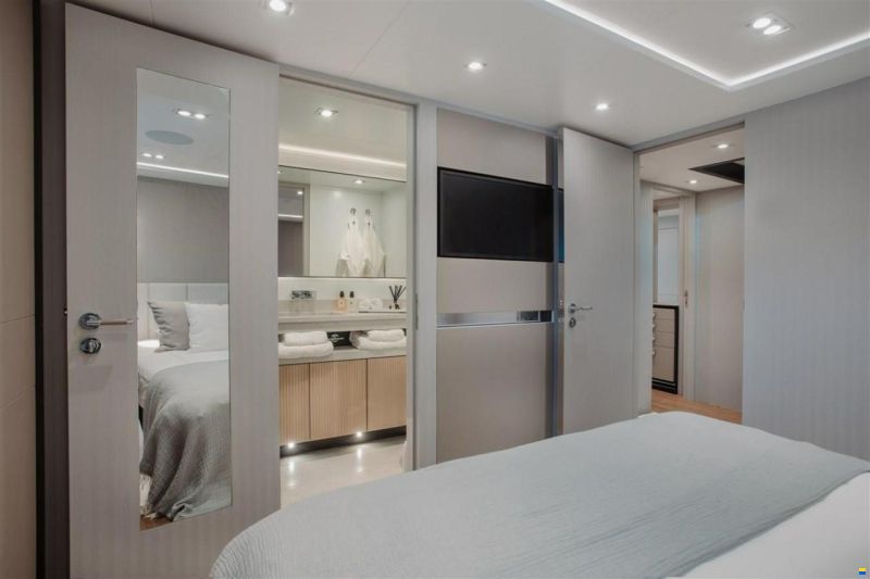 Mengi Yay 40 m Custom Motorsailer
