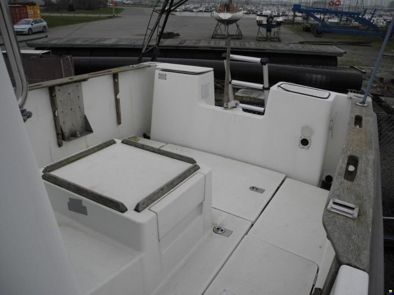 Beneteau Antares 700 P