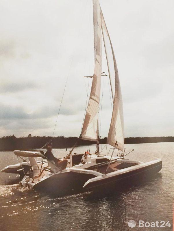 Jan Farrier Corsair 24