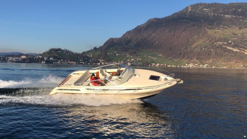 Windy 8000 Full Cabin