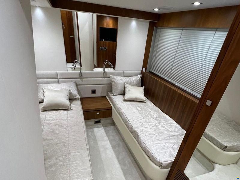 Sunseeker Manhattan 66