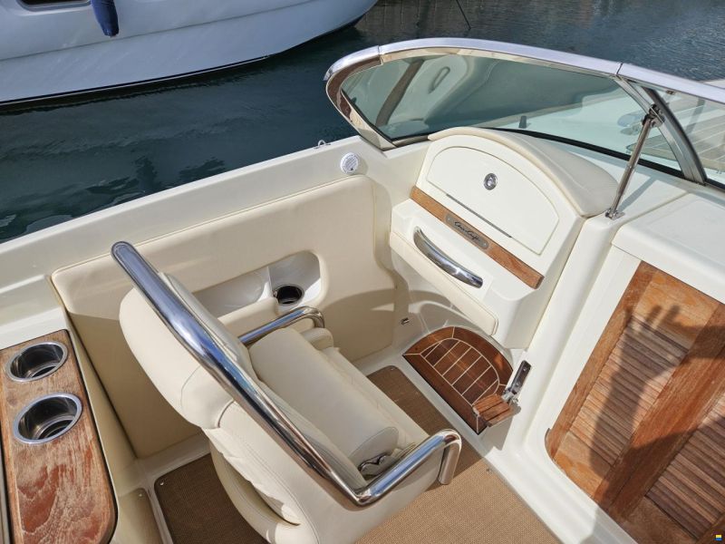 Chris Craft Corsair 28