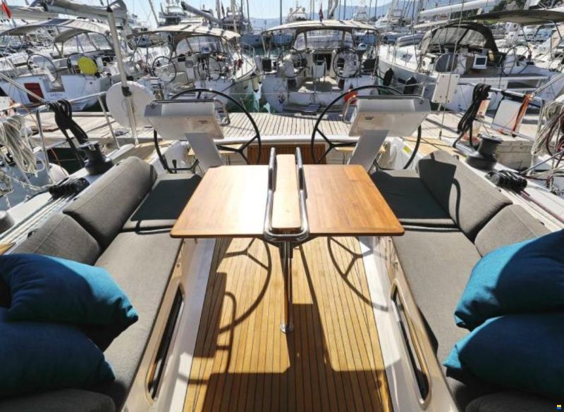 Hanse 505