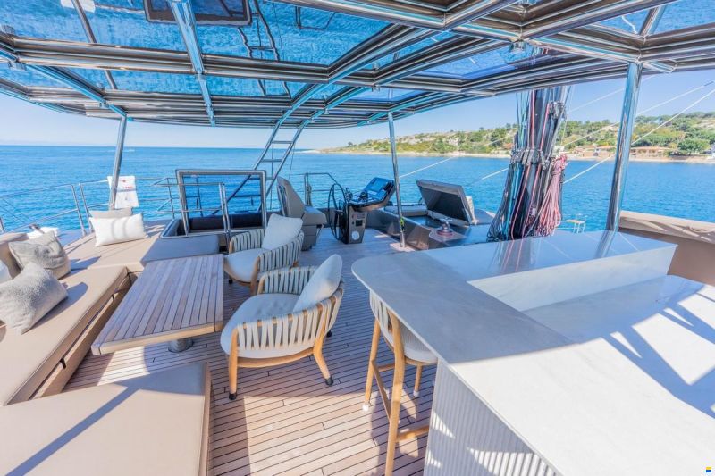 Sunreef 60 SAILING