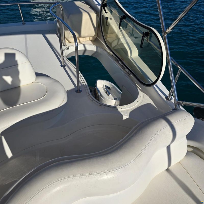 Azimut 42 fly
