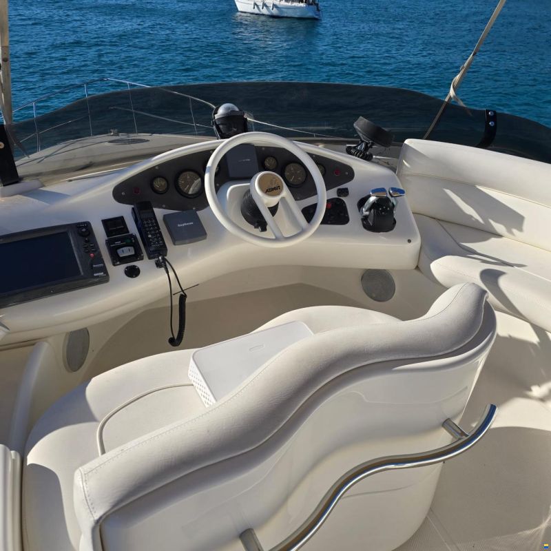 Azimut 42 fly
