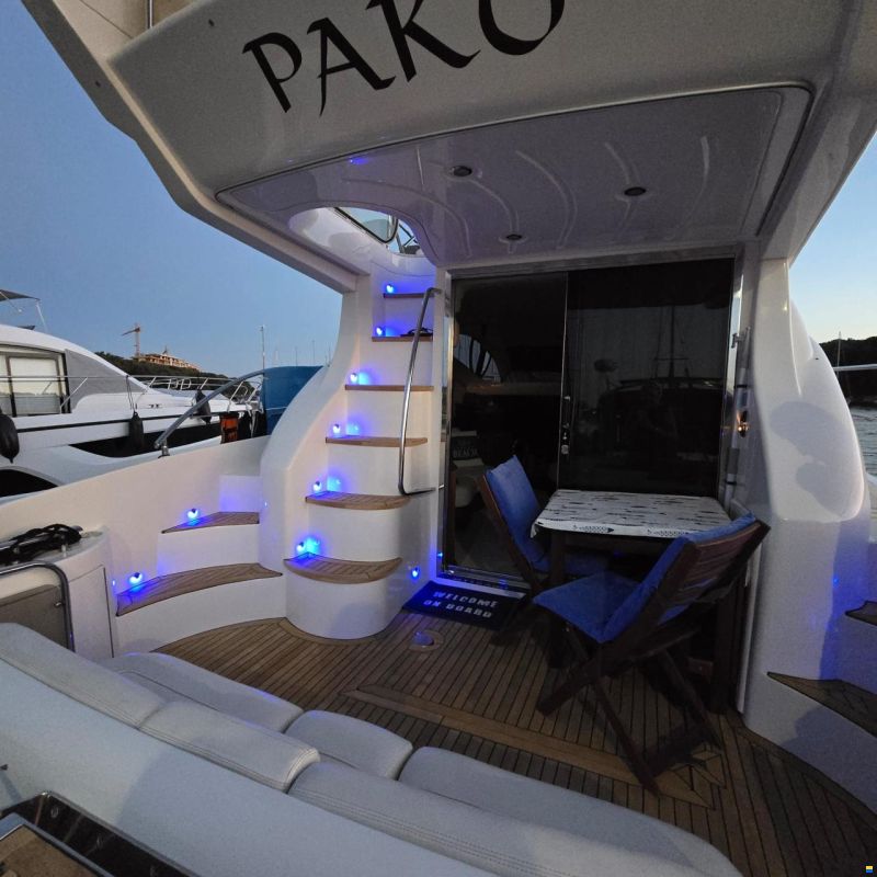 Azimut 42 fly