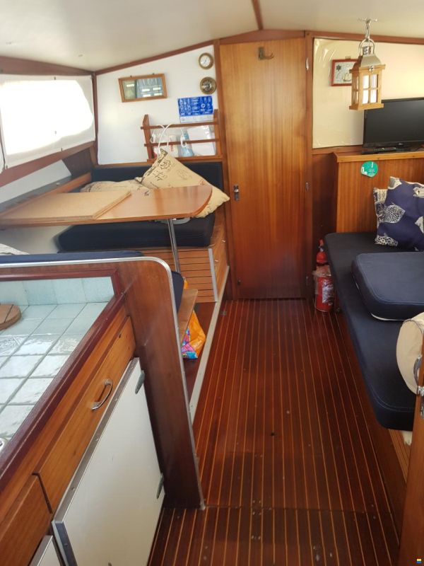Chris Craft Supercatalina 28