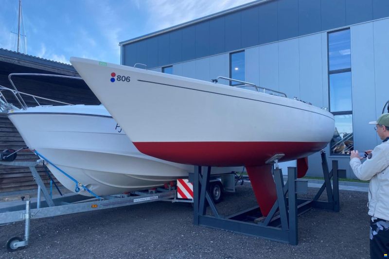 O.L.-Boats One Design International 806