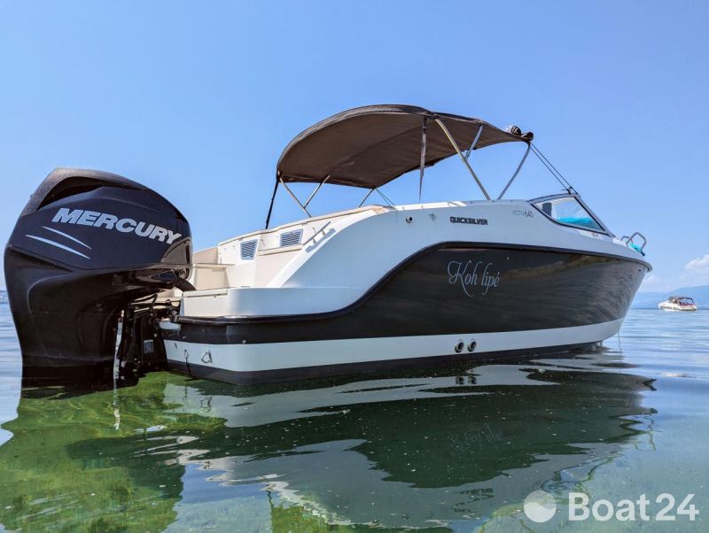 Quicksilver Activ 645 Cabin