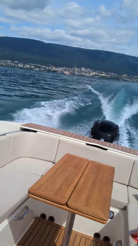 quicksilver Activ 645 Cabin