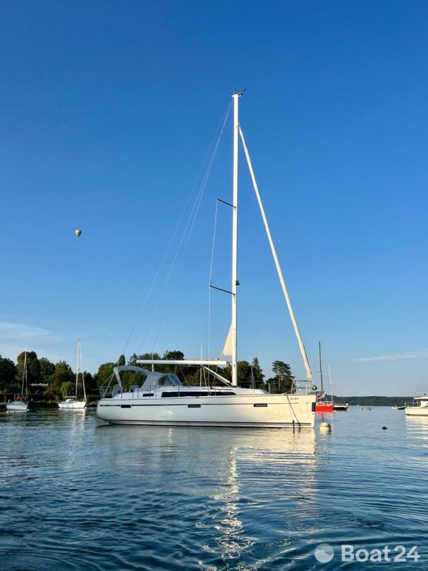 Bavaria Cruiser 37