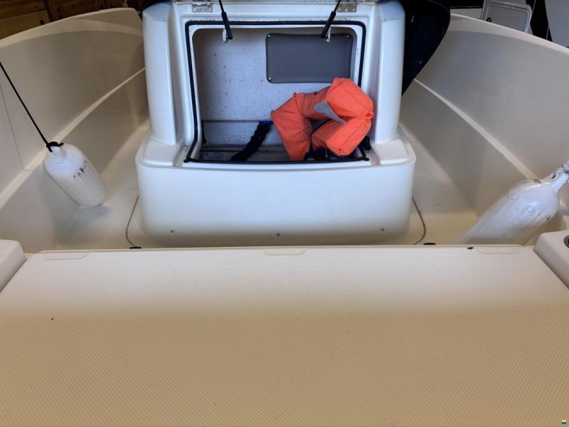 Quicksilver Activ 555 open